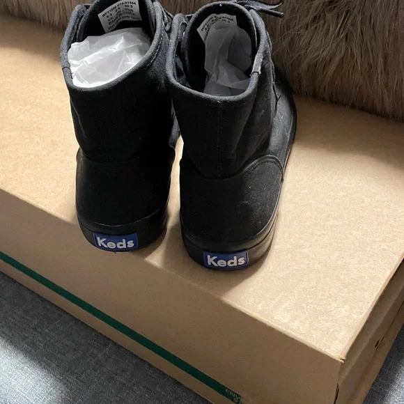 Keds woman’s Black High-Top Sneakers - Picture 6 of 8